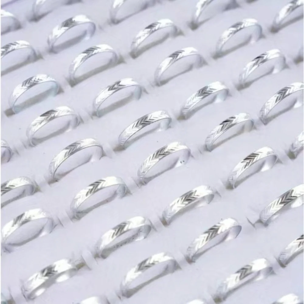 NEW Fine Fashion Unisex Lightweight Aluminum 100 Piece Ring Lot (Silver/Silver)